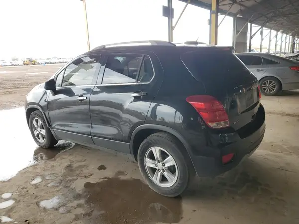 KL7CJLSB3LB084928 2020 CHEVROLET TRAX - Image 2