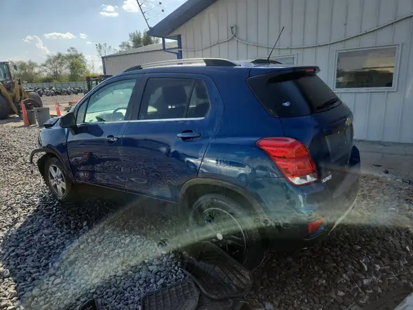 KL7CJLSB3LB337746 2020 CHEVROLET TRAX - Image 2