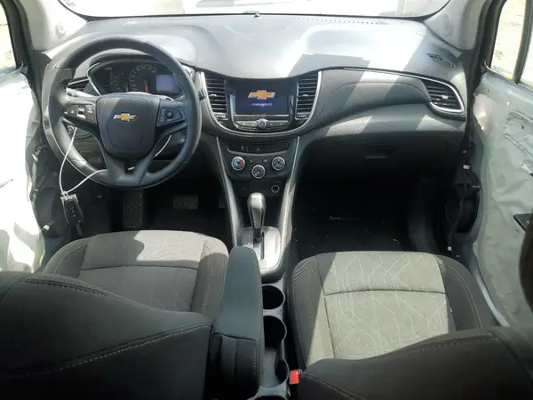 KL7CJLSB3LB339433 2020 CHEVROLET TRAX - Image 8