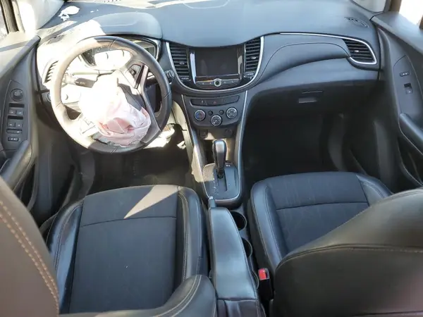 KL7CJLSB3MB303288 2021 CHEVROLET TRAX - Image 8