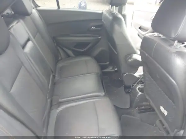 KL7CJLSB3MB309740 2021 CHEVROLET TRAX - Image 8