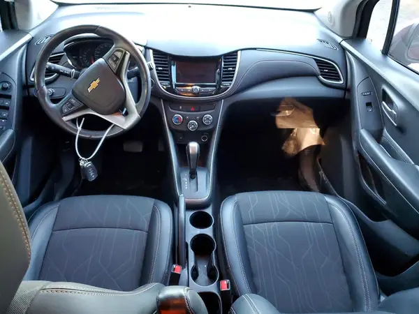 KL7CJLSB3MB313044 2021 CHEVROLET TRAX - Image 8