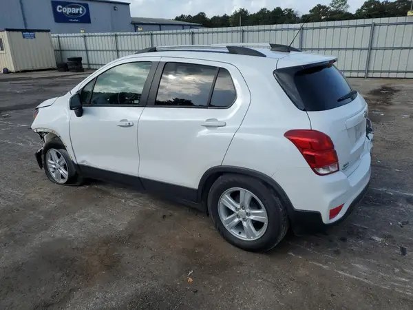 KL7CJLSB3MB314887 2021 CHEVROLET TRAX - Image 2