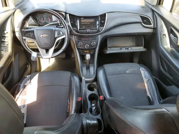 KL7CJLSB3MB315084 2021 CHEVROLET TRAX - Image 8