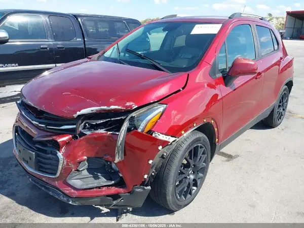 KL7CJLSB3MB317790 2021 CHEVROLET TRAX - Image 2