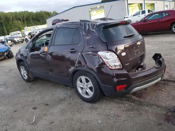 KL7CJLSB3MB328773 2021 CHEVROLET TRAX - Image 2