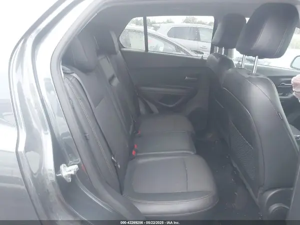 KL7CJLSB3MB331480 2021 CHEVROLET TRAX - Image 8
