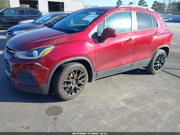KL7CJLSB3MB354340 2021 CHEVROLET TRAX - Image 2