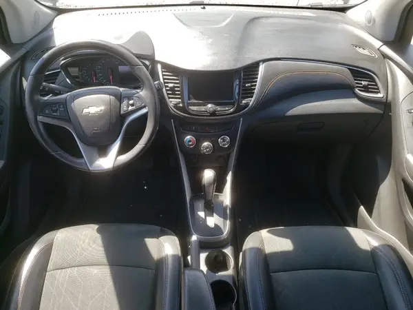 KL7CJLSB3MB355648 2021 CHEVROLET TRAX - Image 8