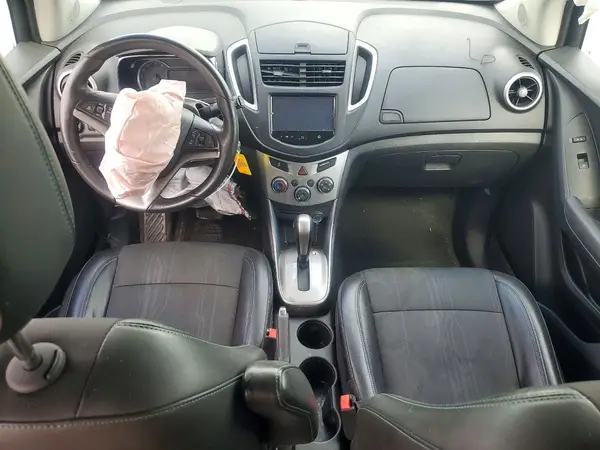 KL7CJLSB4GB567110 2016 CHEVROLET TRAX - Image 8