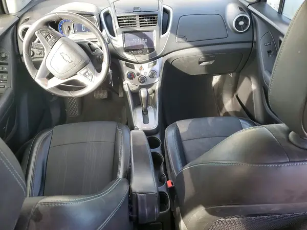 KL7CJLSB4GB615639 2016 CHEVROLET TRAX - Image 8