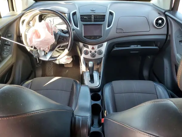 KL7CJLSB4GB645370 2016 CHEVROLET TRAX - Image 8