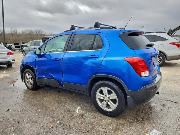 KL7CJLSB4GB657986 2016 CHEVROLET TRAX - Image 2