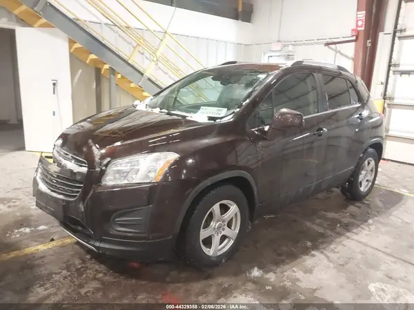 KL7CJLSB4GB725221 2016 CHEVROLET TRAX - Image 2