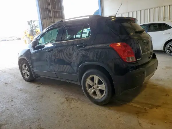 KL7CJLSB4GB744397 2016 CHEVROLET TRAX - Image 2