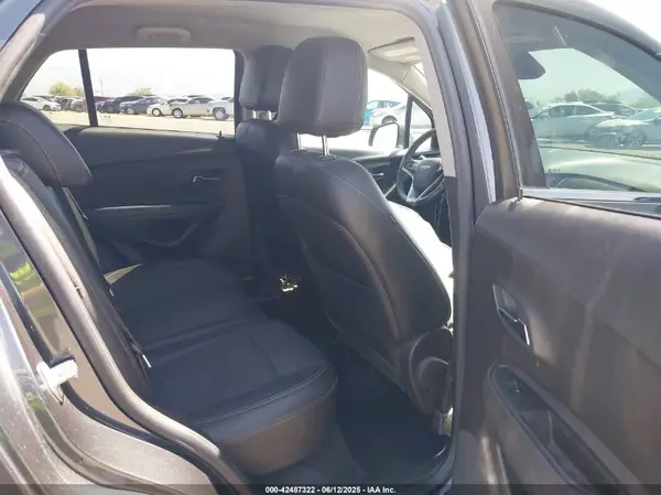 KL7CJLSB4HB108709 2017 CHEVROLET TRAX - Image 8