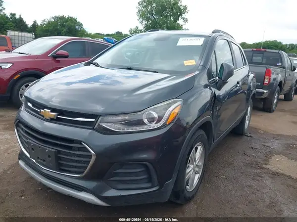 KL7CJLSB4HB155559 2017 CHEVROLET TRAX - Image 2