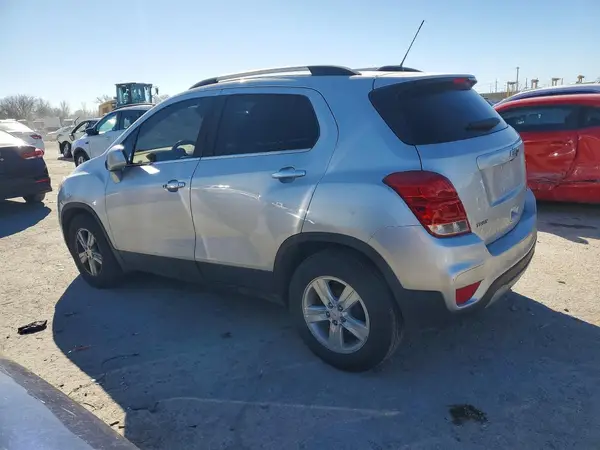 KL7CJLSB4HB187881 2017 CHEVROLET TRAX - Image 2