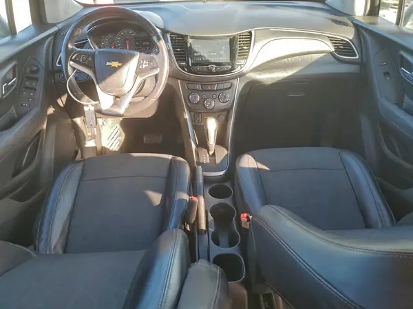 KL7CJLSB4HB195706 2017 CHEVROLET TRAX - Image 8
