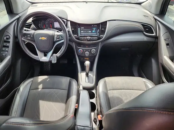 KL7CJLSB4HB197696 2017 CHEVROLET TRAX - Image 8