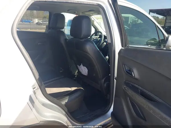 KL7CJLSB4HB228106 2017 CHEVROLET TRAX - Image 8