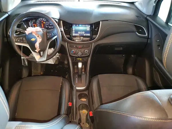 KL7CJLSB4JB658255 2018 CHEVROLET TRAX - Image 8