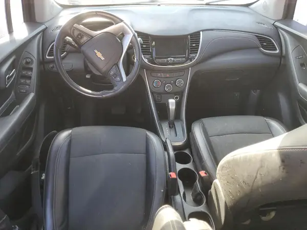 KL7CJLSB4JB675508 2018 CHEVROLET TRAX - Image 8