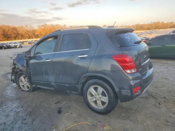 KL7CJLSB4JB691191 2018 CHEVROLET TRAX - Image 2