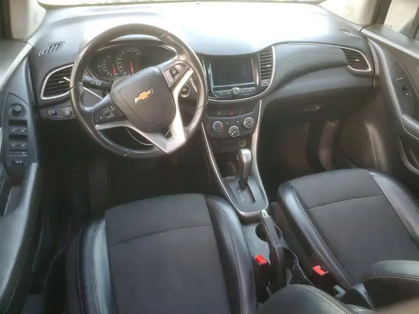 KL7CJLSB4JB691191 2018 CHEVROLET TRAX - Image 8