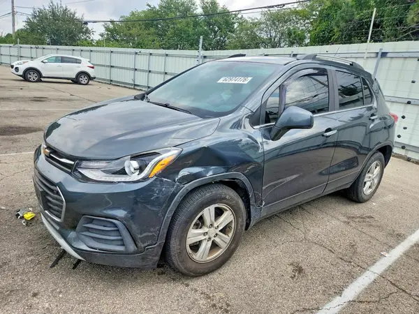 KL7CJLSB4JB726246 2018 CHEVROLET TRAX - Image 1