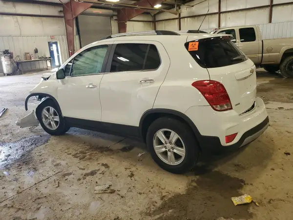 KL7CJLSB4KB711585 2019 CHEVROLET TRAX - Image 2
