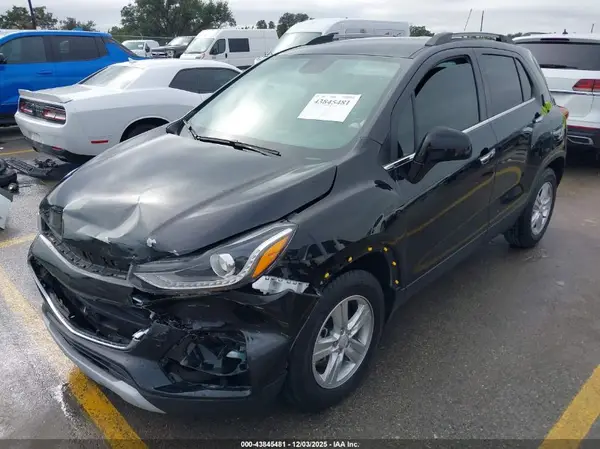 KL7CJLSB4KB741864 2019 CHEVROLET TRAX - Image 2