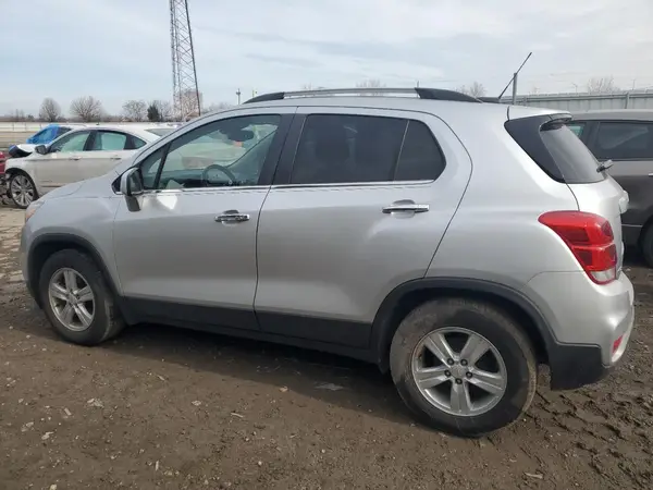 KL7CJLSB4KB753254 2019 CHEVROLET TRAX - Image 2