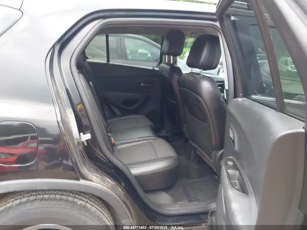 KL7CJLSB4KB760205 2019 CHEVROLET TRAX - Image 8