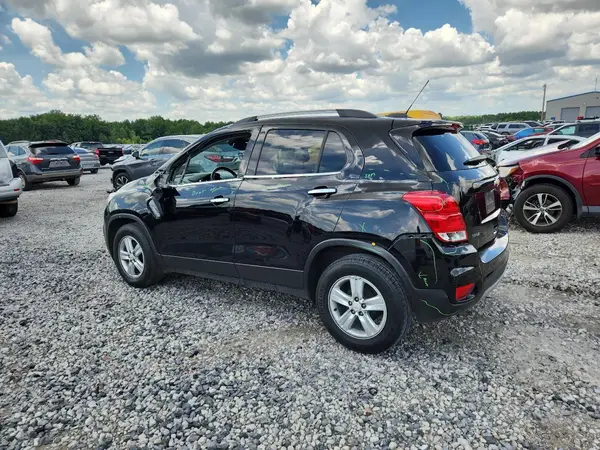 KL7CJLSB4KB764237 2019 CHEVROLET TRAX - Image 2