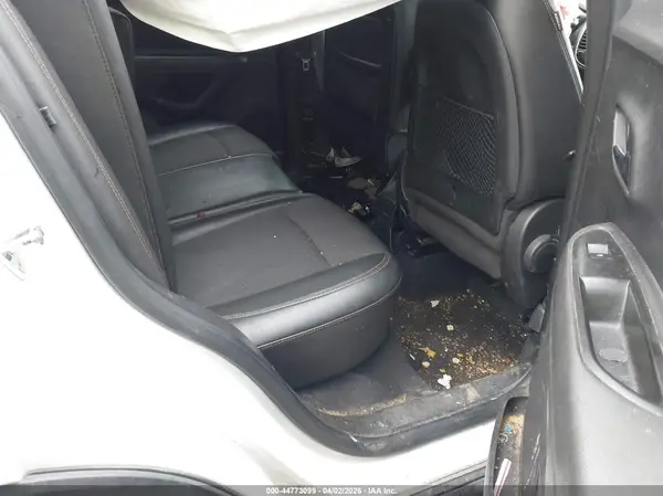 KL7CJLSB4KB792586 2019 CHEVROLET TRAX - Image 8