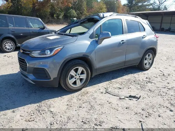 KL7CJLSB4KB803151 2019 CHEVROLET TRAX - Image 2