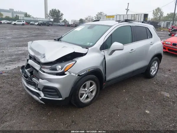 KL7CJLSB4KB832343 2019 CHEVROLET TRAX - Image 2
