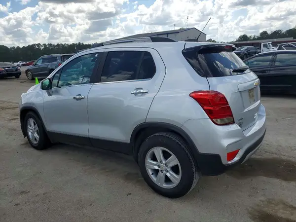 KL7CJLSB4KB841169 2019 CHEVROLET TRAX - Image 2