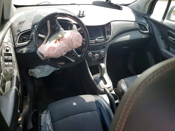 KL7CJLSB4KB841169 2019 CHEVROLET TRAX - Image 8