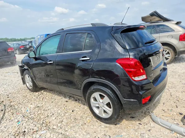 KL7CJLSB4KB845271 2019 CHEVROLET TRAX - Image 2