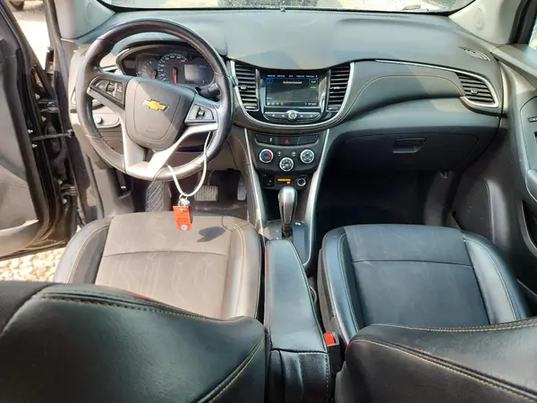 KL7CJLSB4KB845271 2019 CHEVROLET TRAX - Image 8