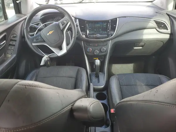 KL7CJLSB4KB855377 2019 CHEVROLET TRAX - Image 8