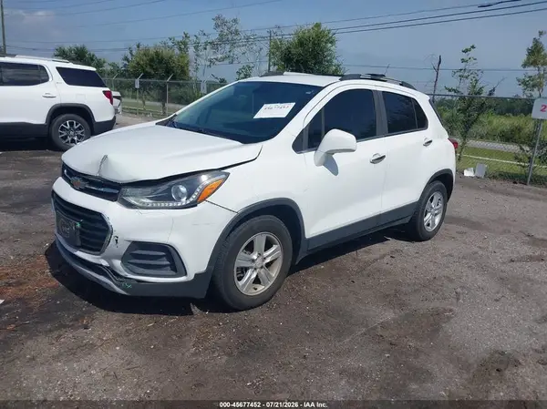 KL7CJLSB4KB873166 2019 CHEVROLET TRAX - Image 2