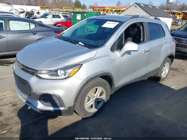 KL7CJLSB4KB873765 2019 CHEVROLET TRAX - Image 2