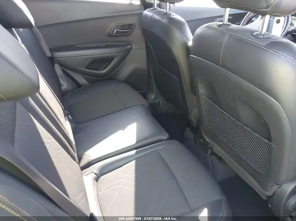 KL7CJLSB4KB873765 2019 CHEVROLET TRAX - Image 8