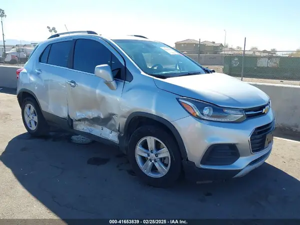 KL7CJLSB4KB916629 2019 CHEVROLET TRAX - Image 1