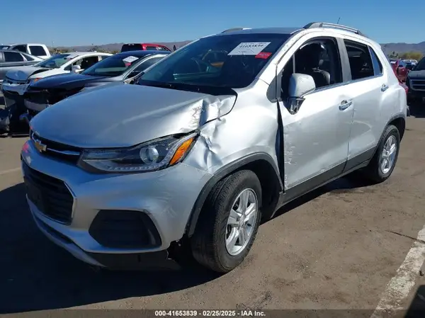 KL7CJLSB4KB916629 2019 CHEVROLET TRAX - Image 2