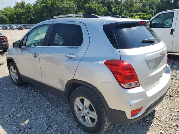 KL7CJLSB4KB917764 2019 CHEVROLET TRAX - Image 2