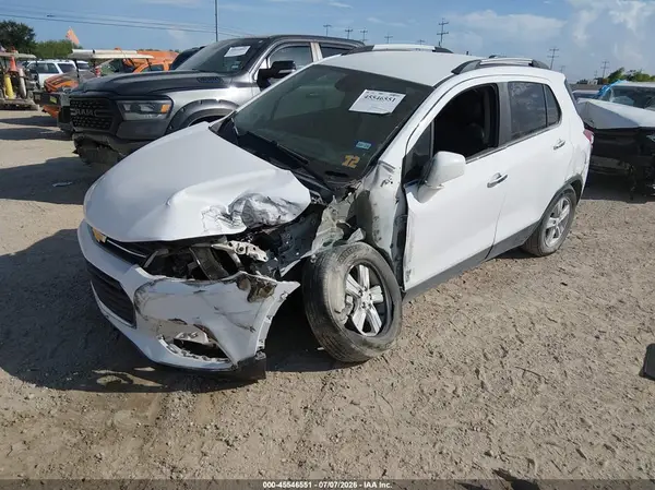 KL7CJLSB4KB935553 2019 CHEVROLET TRAX - Image 2